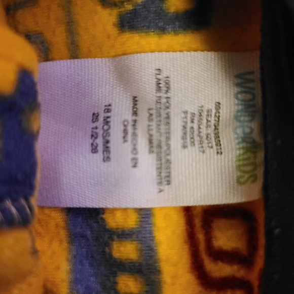 🆓️18mo Footie Pajamas🆓️ - Picture 2 of 4